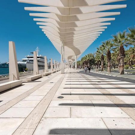 Los Mellis - Maria Zambrano Estacion De Tren & Bus Málaga Buitenkant foto